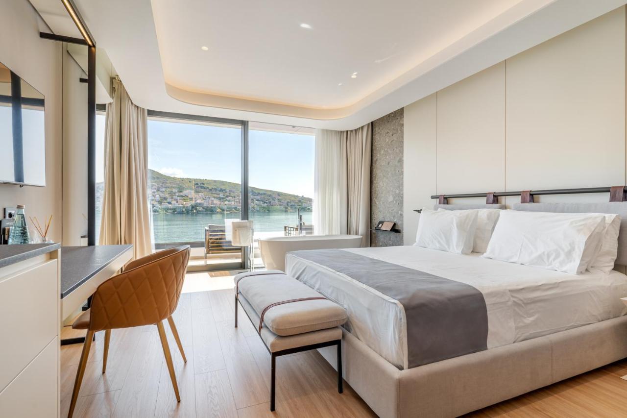 Yacht Premium Hotel Саранда Экстерьер фото